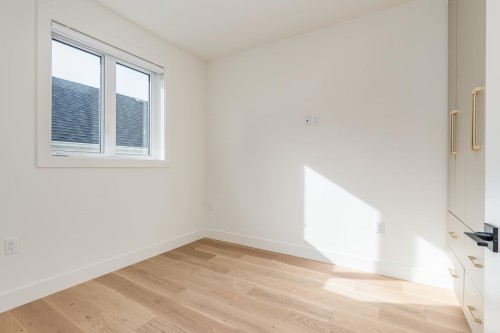 2261 35Th Avenue E, Vancouver, BC 