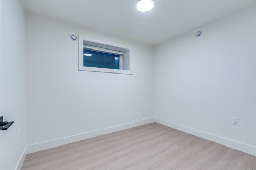 2261 35Th Avenue E, Vancouver, BC 