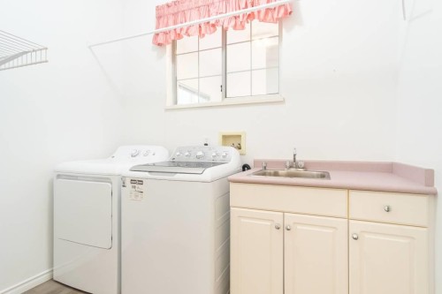 1602 Blue Jay Place, Coquitlam, BC 