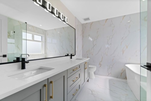 6388 Grant Street, Burnaby, BC 