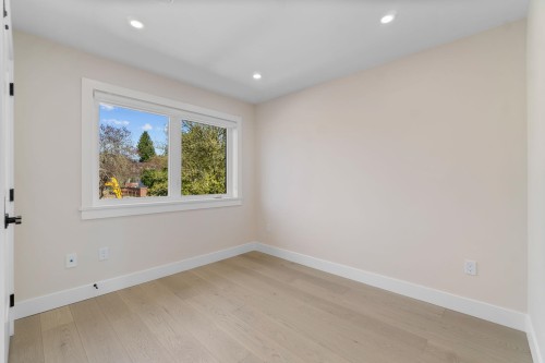 6388 Grant Street, Burnaby, BC 