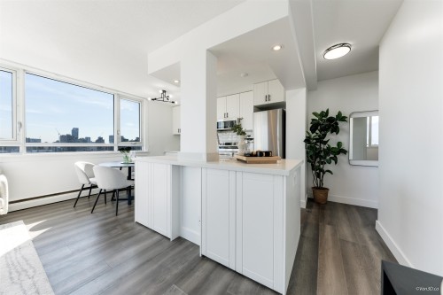 2407-1850 Comox Street, Vancouver, BC 