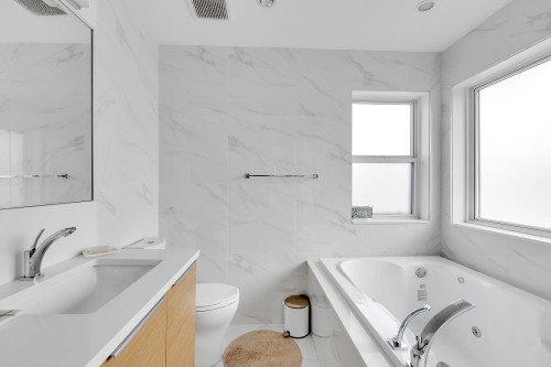 12323 248 St Street, Maple Ridge, BC 