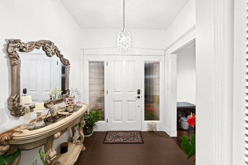 1391 Chartwell Drive, West Vancouver, BC 