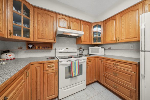 567 Clare Avenue, Burnaby, BC 