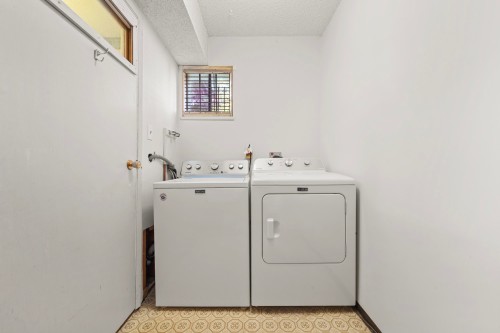 567 Clare Avenue, Burnaby, BC 