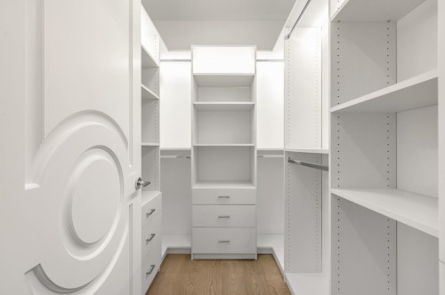 204-1009 Laurier Avenue, Vancouver, BC 