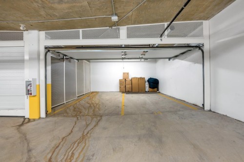 204-1009 Laurier Avenue, Vancouver, BC 