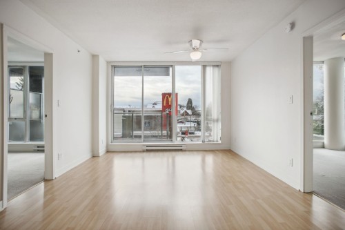 306-7080 No. 3 Road, Richmond, BC 