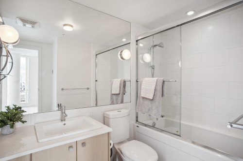 306-7080 No. 3 Road, Richmond, BC 