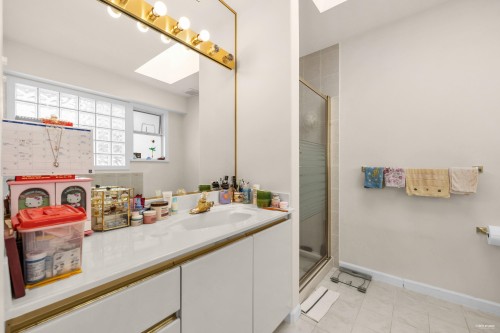 6388 Laburnum Street, Vancouver, BC 