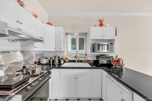 6388 Laburnum Street, Vancouver, BC 