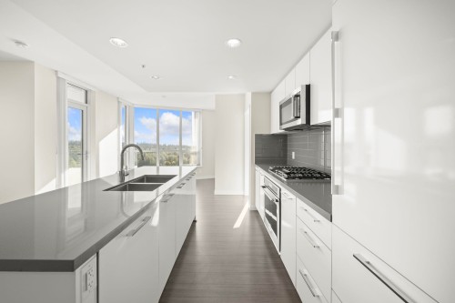 2101-3093 Windsor Gate, Coquitlam, BC 