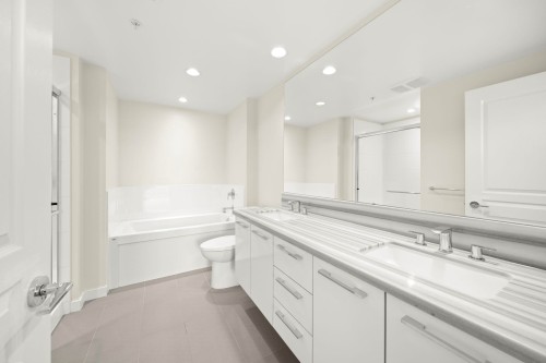 2101-3093 Windsor Gate, Coquitlam, BC 