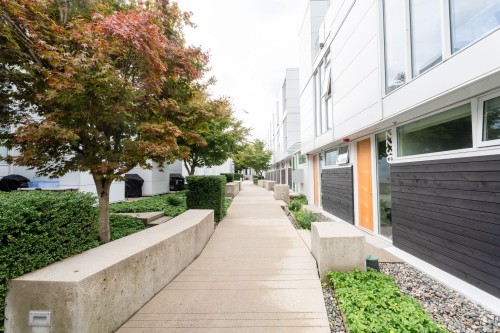 2208 Willow Street, Vancouver, BC 