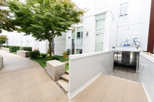 2208 Willow Street, Vancouver, BC 