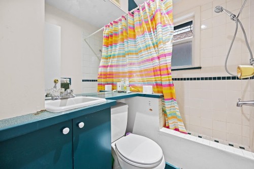 3825 31St Avenue W, Vancouver, BC 