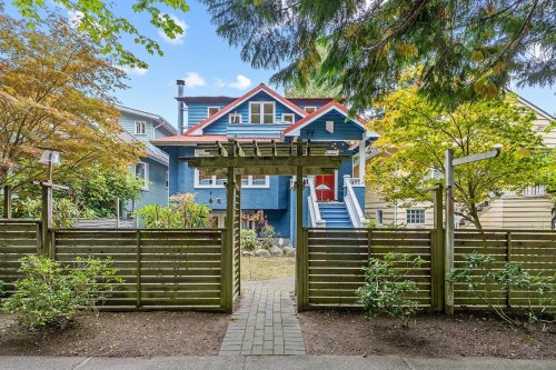 3825 31St Avenue W, Vancouver, BC 