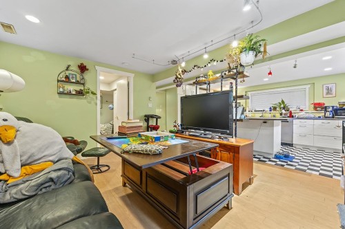 3825 31St Avenue W, Vancouver, BC 