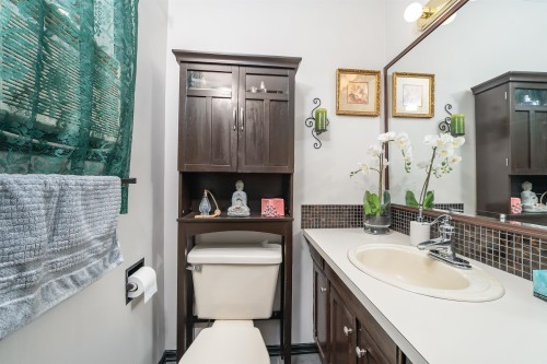 2560 Haversley Avenue, Coquitlam, BC 