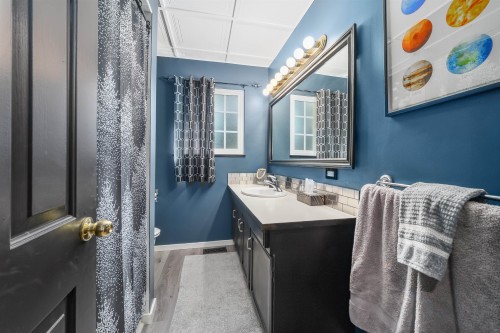 2560 Haversley Avenue, Coquitlam, BC 