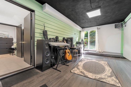 2560 Haversley Avenue, Coquitlam, BC 