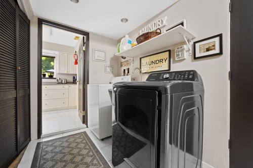 2560 Haversley Avenue, Coquitlam, BC 