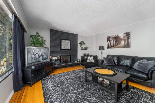 2560 Haversley Avenue, Coquitlam, BC 