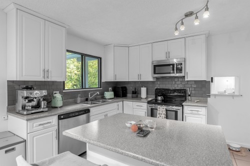 1835 Arborlynn Drive, North Vancouver, BC 