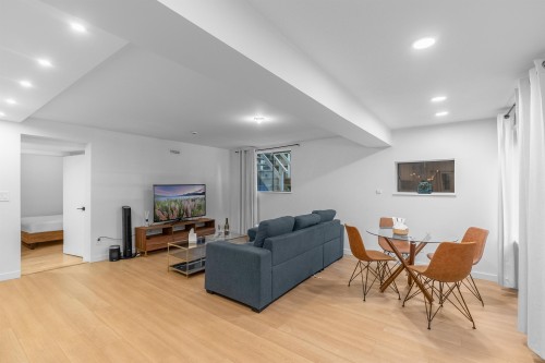 1835 Arborlynn Drive, North Vancouver, BC 