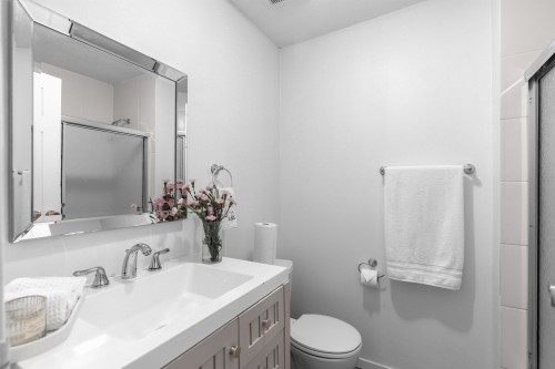 1835 Arborlynn Drive, North Vancouver, BC 