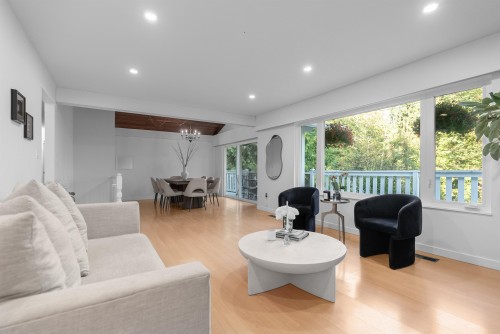 1835 Arborlynn Drive, North Vancouver, BC 