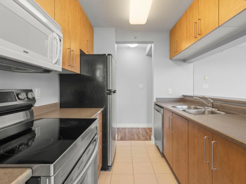 809-5380 Oben Street, Vancouver, BC 