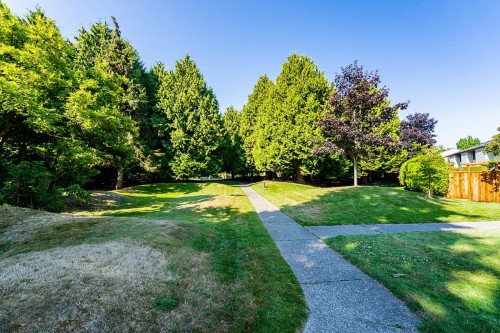 203-9320 Parksville Drive, Richmond, BC 