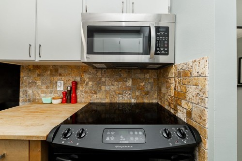 203-9320 Parksville Drive, Richmond, BC 