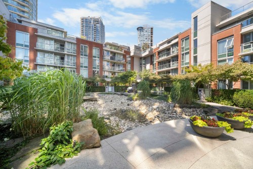 501-618 Abbott Street  Vancouver, BC V6B 0C1