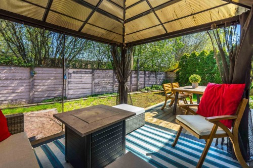 19115 Doerksen Drive, Pitt Meadows, BC 