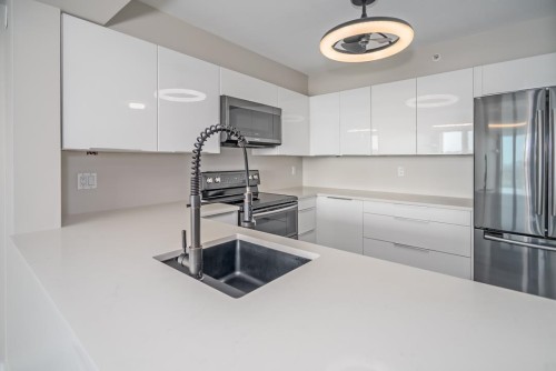 1607-1148 Heffley Crescent, Coquitlam, BC 