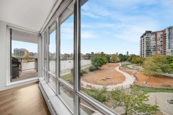 503-8 Smithe Mews  Vancouver, BC V6B 0A5