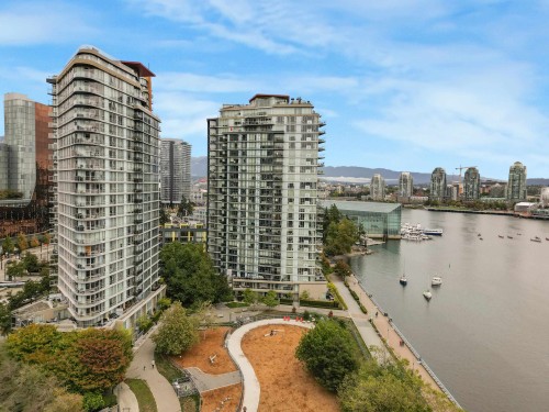 503-8 Smithe Mews, Vancouver, BC 