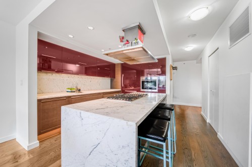 503-8 Smithe Mews, Vancouver, BC 