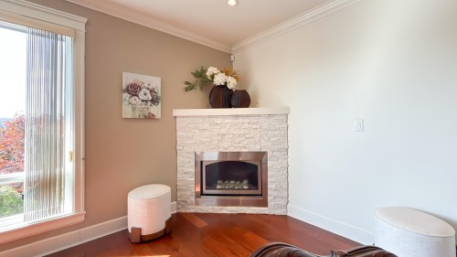 1291 Lansdowne Drive, Coquitlam, BC 