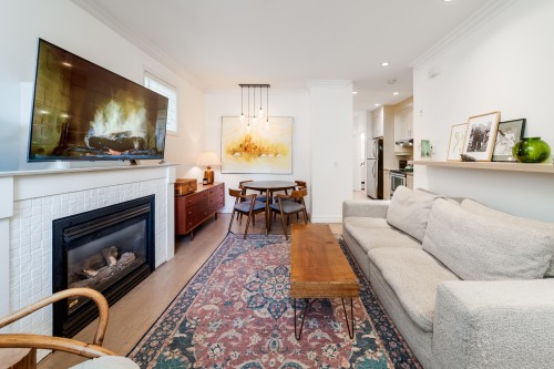 966 16Th Avenue W, Vancouver, BC 