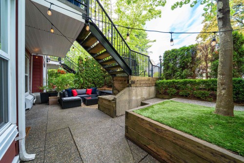 966 16Th Avenue W, Vancouver, BC 