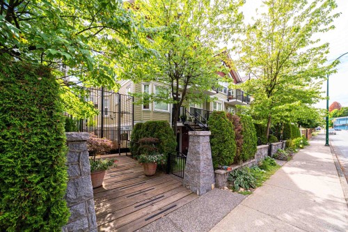 966 16Th Avenue W, Vancouver, BC 