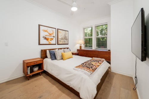 966 16Th Avenue W, Vancouver, BC 