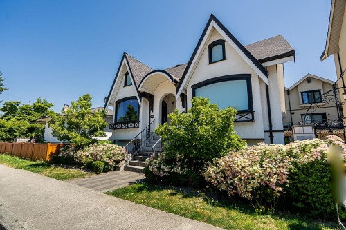 4320 Knight Street, Vancouver, BC 