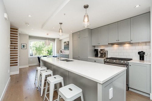 4320 Knight Street, Vancouver, BC 