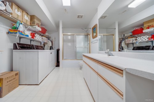 2870 Stanley Place, Coquitlam, BC 