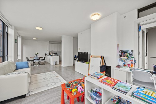 1802-6823 Station Hill Drive, Burnaby, BC 